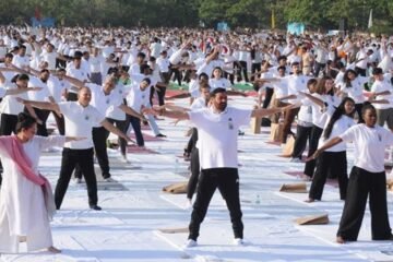 हरियाणा के स्कूली पाठ्यक्रम और सरकारी भर्ती परीक्षाओं में शामिल होगा योग
