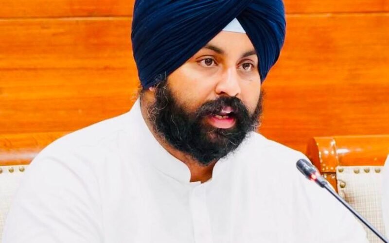 गुरदासपुर स्टेट यूनिवर्सिटी में शैक्षणिक सत्र 2026-27 से एआई, रोबोटिक्स सहित पांच नए कोर्स शुरू किए जाएंगे