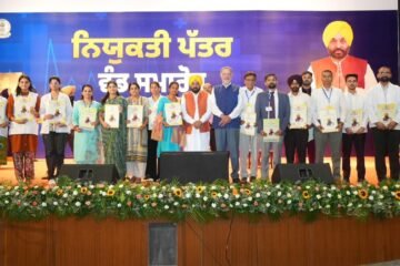 523 युवाओं को मुख्यमंत्री भगवंत मान ने सौंपे नियुक्ति पत्र, 67,563 सरकारी नौकरियों का आंकड़ा पार