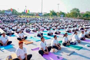 उत्साहपूर्ण जनभागीदारी के साथ चंडीगढ़ में मनाया गया 12वां अंतरराष्ट्रीय योग दिवस