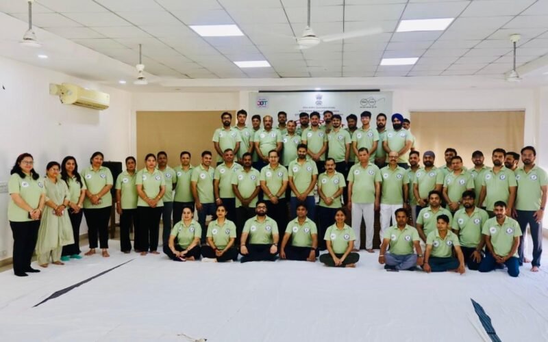 कार्यालय नियंत्रक संचार लेखा (CCA), पंजाब द्वारा अंतर्राष्ट्रीय योग दिवस का आयोजन