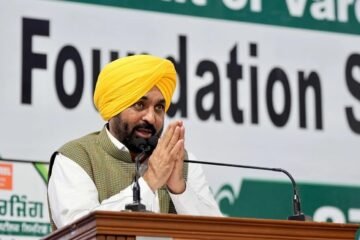मुख्यमंत्री भगवंत सिंह मान सरकार ने ठेका सफाई सेवकों और सीवरमैन का मानदेय बढ़ाकर ₹20,500 किया