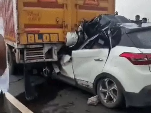 मोहाली में भीषण सड़क हादसा, नवविवाहित दंपती समेत एक ही परिवार के तीन लोगों की मौत
