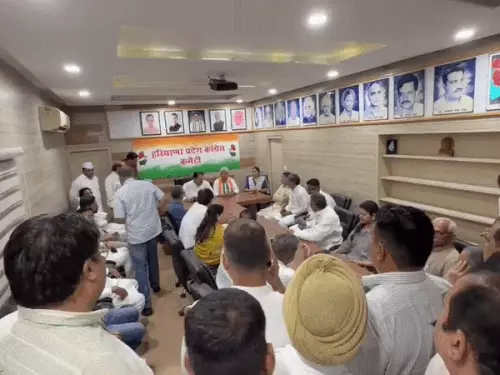 हरियाणा कांग्रेस का राजभवन मार्च, पुलिस ने रोका; राहुल गांधी और राव नरेंद्र सिंह के समर्थन में प्रदर्शन