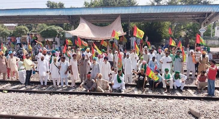 किसानों के प्रदर्शन से चंडीगढ़ जाम, रेलवे स्टेशन और एयरपोर्ट जाने वाले सबसे ज्यादा परेशान