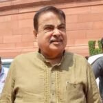 ‘E20 हटाओ’ को लेकर बढ़ा सियासी घमासान, नितिन गडकरी का बड़ा बयान