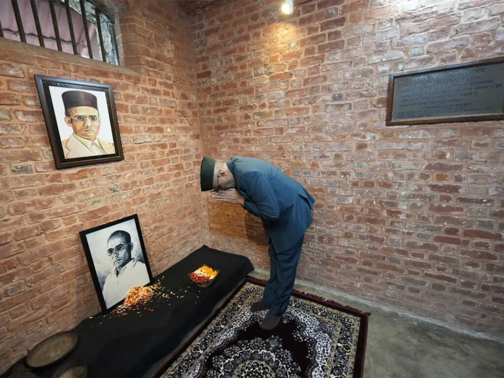 उपराष्ट्रपति ने वीर सावरकर को एक निडर क्रांतिकारी बताया, जिनकी देशभक्ति ने कई पीढ़ियों को प्रेरित किया