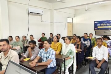 स्कूलों में नशे के खिलाफ मोर्चा संभालेंगे शिक्षक, पंजाब के 12 जिलों में 21,850 शिक्षकों की होगी ट्रेनिंग