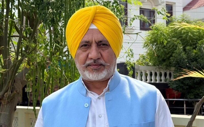 कांग्रेस ने आरोपी सज्जन कुमार को अपना 'आदर्श' बताया, अब भाजपा सांसद उनकी श्रद्धांजलि सभा में शामिल हुए: बलतेज पन्नू