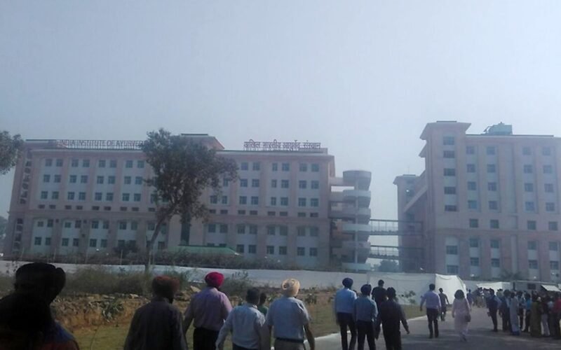 मातृ स्वास्थ्य को मिलेगा नया आयुर्वेदिक सहारा, AIIA ने लॉन्च किया ‘गर्भिनी मित्र’ पाठ्यक्रम