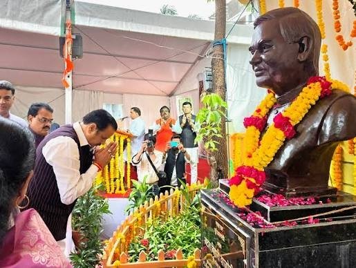 धर्मेंद्र प्रधान ने याद किया अरुण जेटली का मंत्र: ‘कुछ भी हो जाए, चलते रहो’