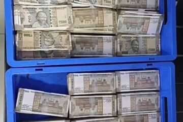 दिल्ली एयरपोर्ट पर दो यात्रियों से 68.53 लाख रुपये की बेहिसाबी नकदी बरामद