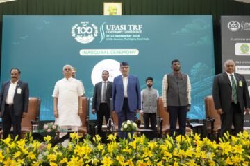 उपराष्ट्रपति बोले- उद्योगों की प्रगति के साथ श्रमिकों का कल्याण भी जरूरी