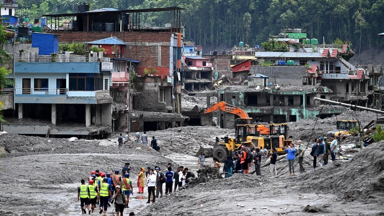 नेपाल में बाढ़ का कहर गहराया: मरने वालों का आंकड़ा 1,356 पहुंचा, हजारों लोग अब भी लापता