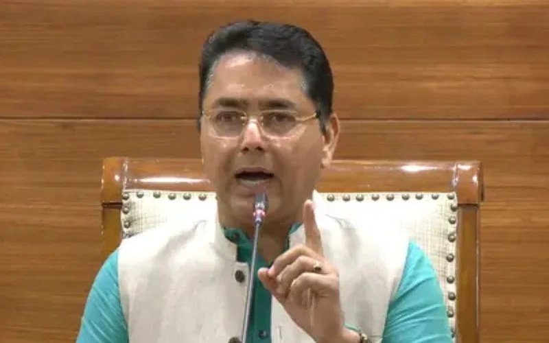 ‘आप सरकार लोगों की सरकार’, 3 करोड़ पंजाबियों के हितों से समझौता नहीं: अमन अरोड़ा