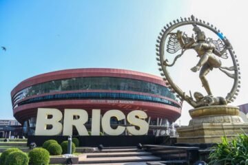ब्रिक्स शिखर सम्मेलन को नेताओं की अस्वस्थता से जोड़ने वाले ऑनलाइन दावों को विदेश मंत्रालय ने किया खारिज