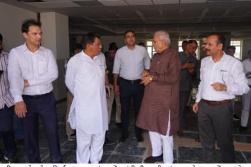 कैबिनेट मंत्री रणबीर गंगवा ने जनस्वास्थ्य और लोक निर्माण विभाग के विकास कार्यों की समीक्षा की