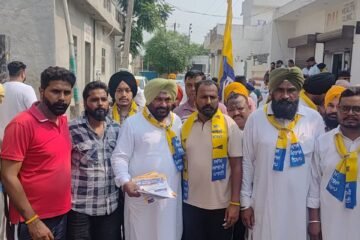 ‘मन्न दे मुनाफे’ अभियान में लोगों की प्रतिक्रिया से उत्साह, गुरदीत सिंह सेखों बोले- 2027 में फिर भगवंत मान को CM देखना चाहते हैं लोग