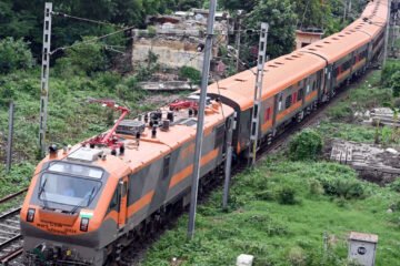 वीरता पदक विजेताओं को देशभर में आजीवन मुफ्त रेल यात्रा की सुविधा