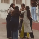 कैथल के RKSD कॉलेज में 2 छात्राओं में मारपीट, VIDEO: बाल पकड़कर खींचा, अन्य छात्रों ने छुड़ाया