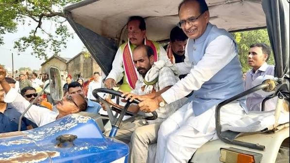 प्राकृतिक खेती के विस्तार से बढ़ेगी किसानों की आय, शिवराज सिंह चौहान ने टिकाऊ कृषि पर दिया जोर