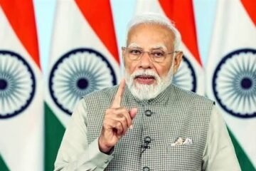 प्रधानमंत्री ने साहस और बुद्धिमत्ता पर बल देते हुए संस्कृत सुभाषितम् साझा किया