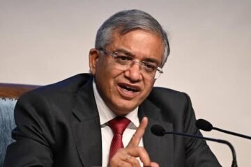 मुख्य चुनाव आयुक्त ज्ञानेश कुमार को पद से रोकने की मांग वाली PIL पर सुप्रीम कोर्ट अगले सप्ताह करेगा सुनवाई