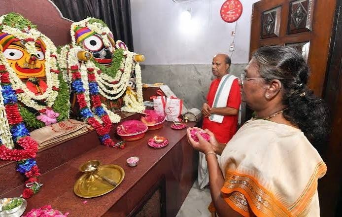 PM मोदी ने साझा किया राष्ट्रपति द्रौपदी मुर्मु का लेख, शिक्षण को बताया मानवता को आकार देने वाला पवित्र कार्य