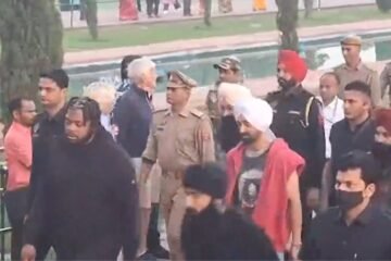 दिल्ली में ‘ऑरा इंडिया टूर’ से पहले आगरा में ताज महल का दीदार करने पहुंचे दिलजीत दोसांझ