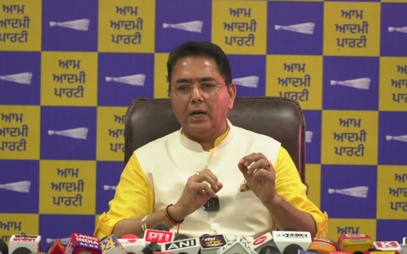 2027 में कांग्रेस सत्ता में आई तो छिन जाएंगी मुफ्त बिजली और हेल्थ कवर जैसी सुविधाएं: अमन अरोड़ा