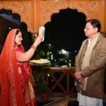 उत्तराखण्ड के मुख्यमंत्री पुष्कर सिंह धामी ने धर्मपत्नी गीता धामी के साथ मनाया करवाचौथ पर्व